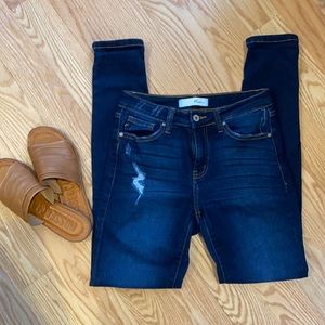 KanCan Distressed Stretch Skinny’s